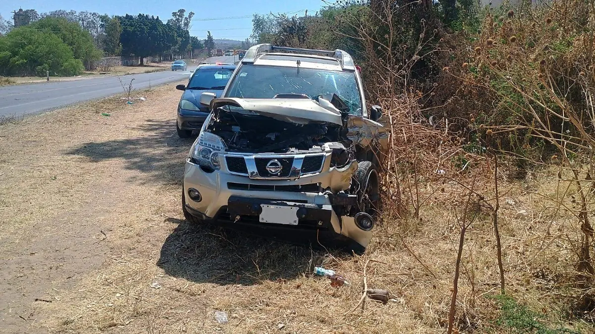 SJR POLI LA CAMIONETA TERMINO DESTROZADA